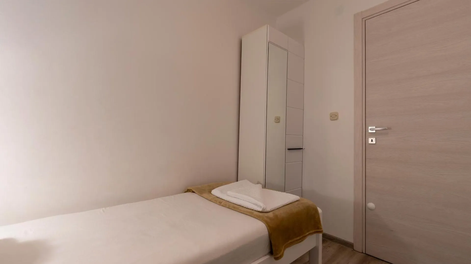 Apartments Limia Pula