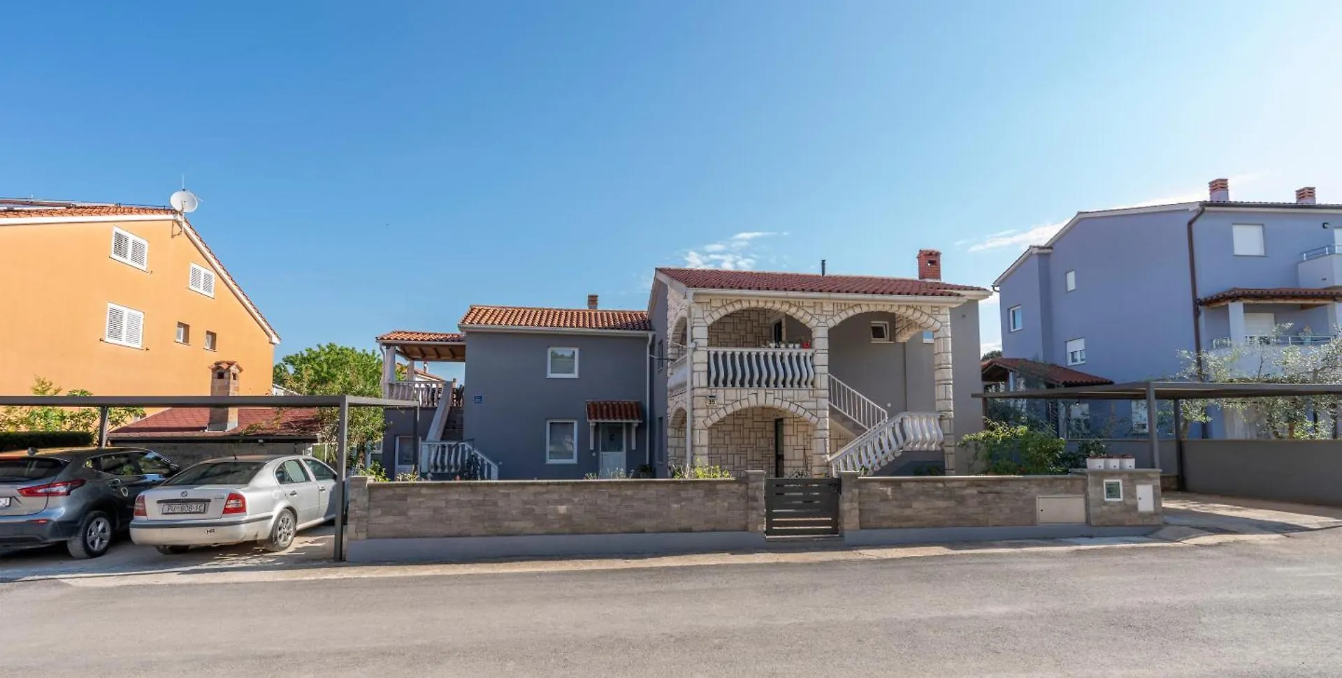 Apartments Limia Pola