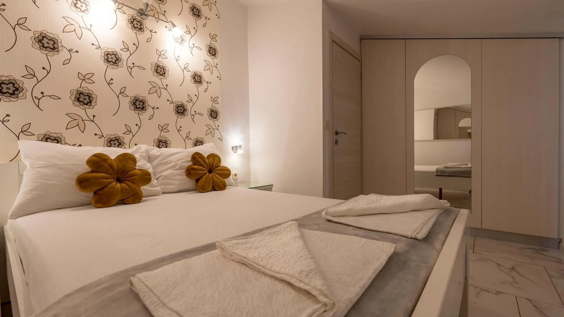 Apartments Limia Pola
