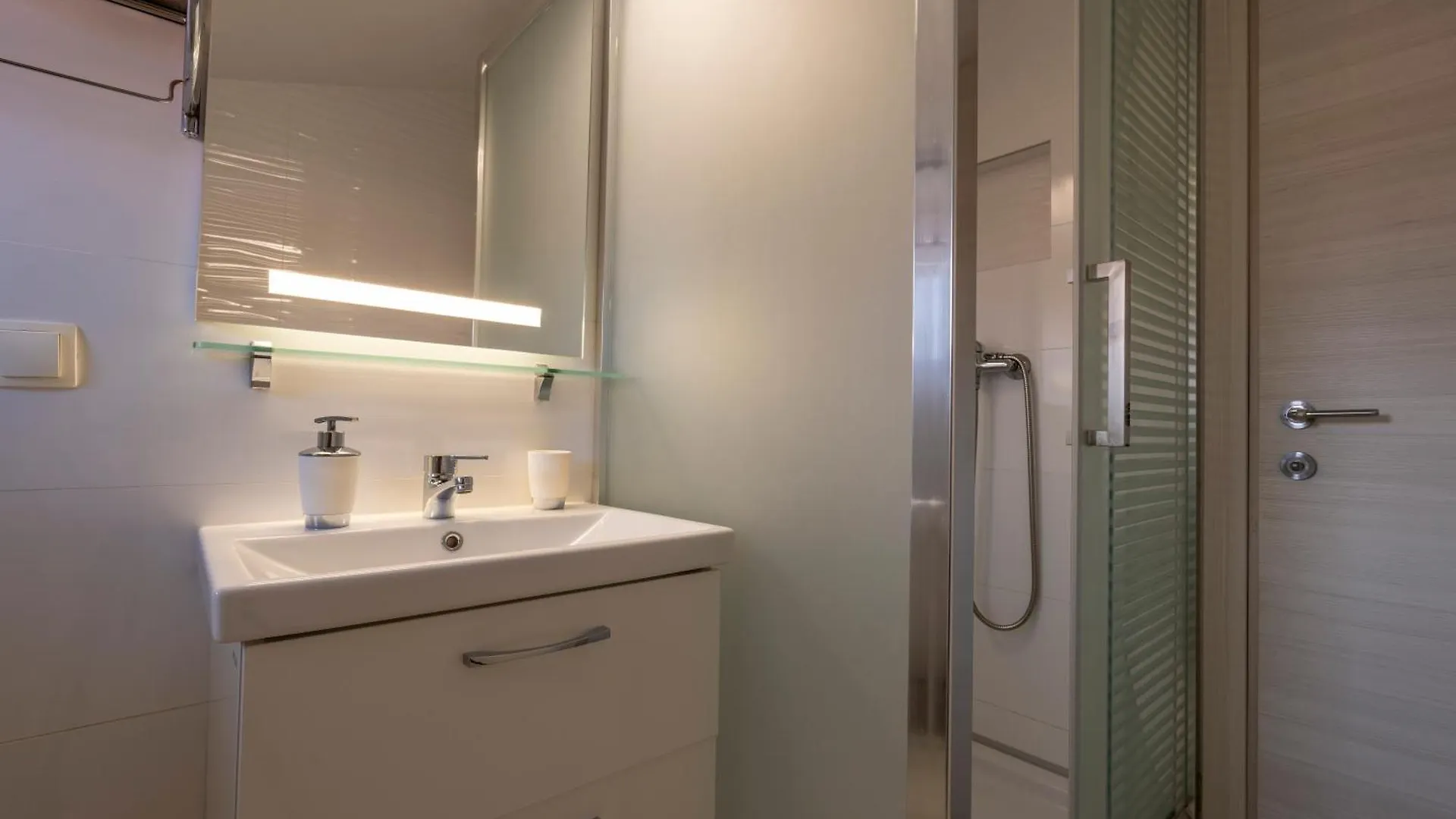 Apartments Limia PUY