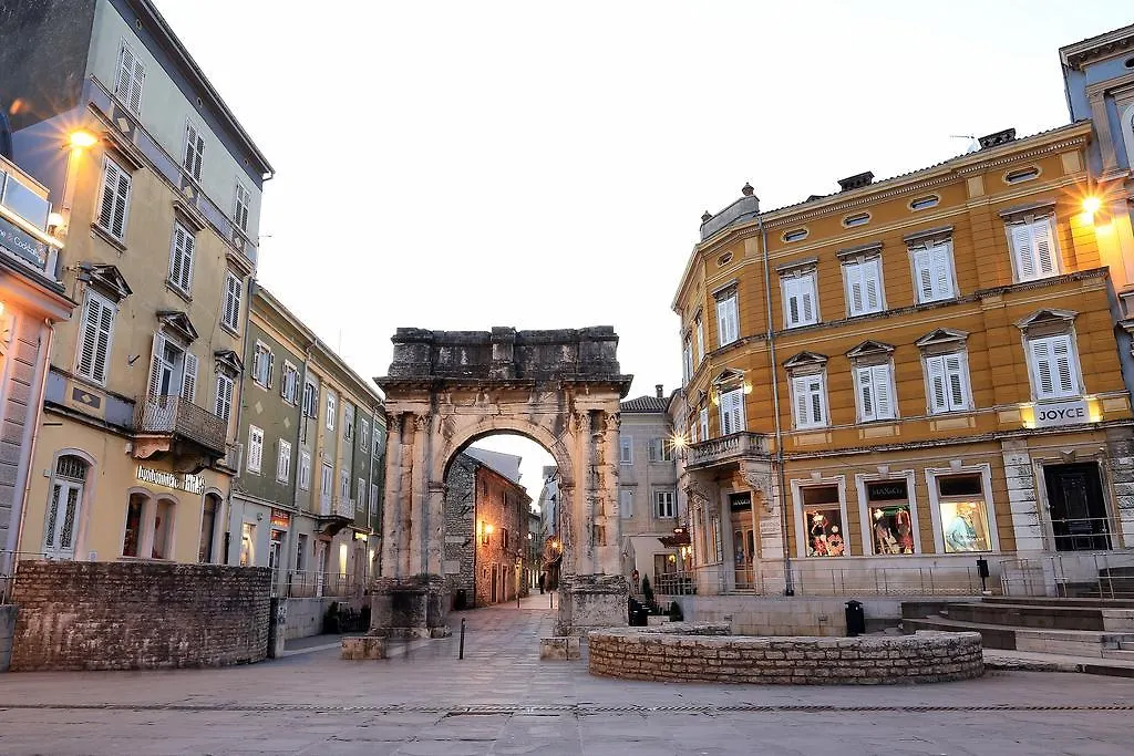 Apartments Limia Pola