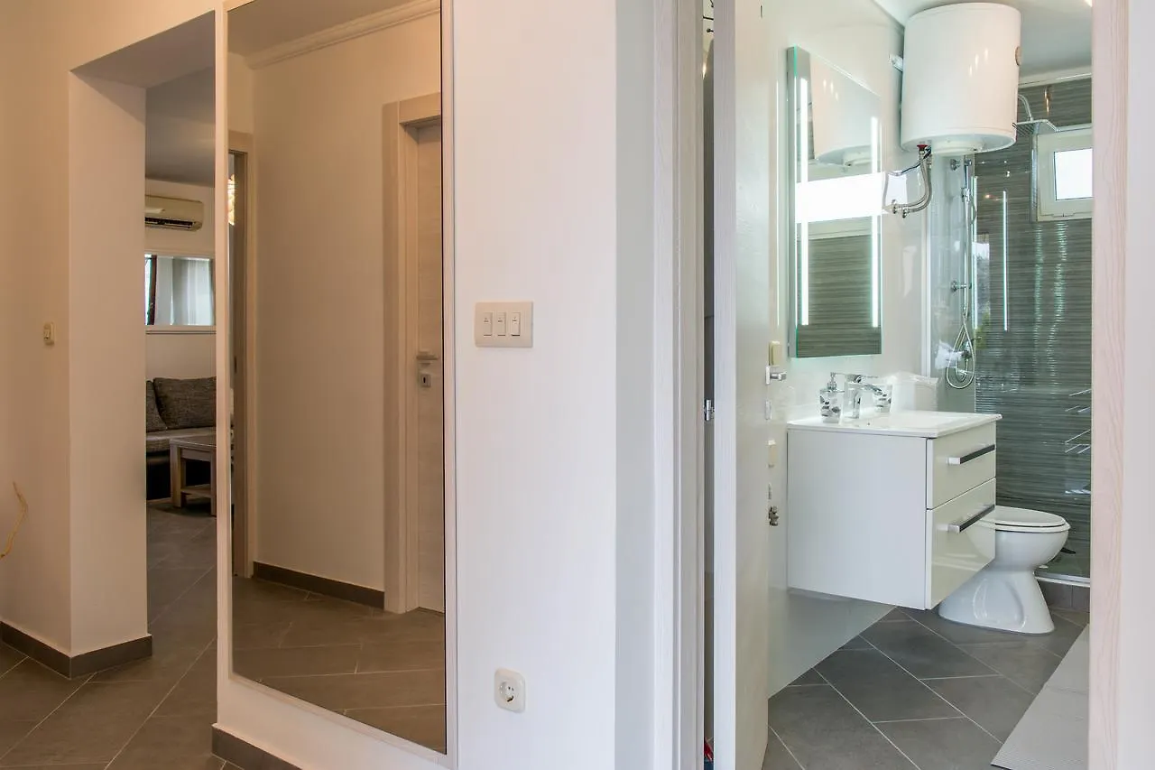 Apartments Limia PUY