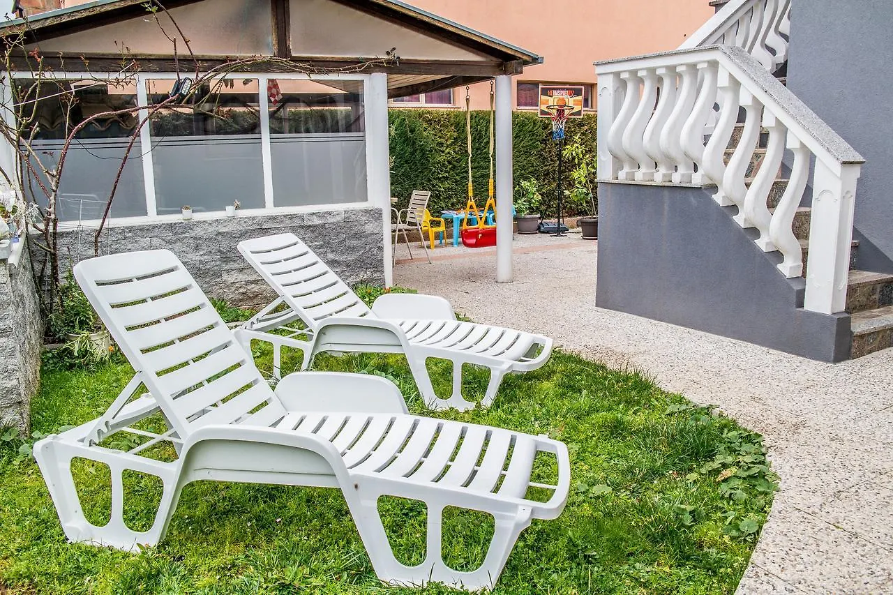 Apartments Limia PUY